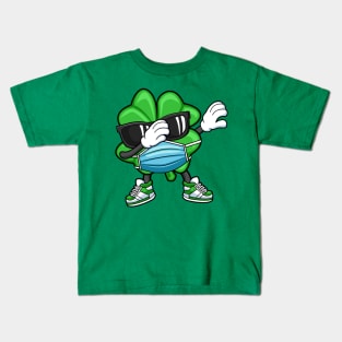 Dabbing Shamrock Face Mask St Patricks Day Kids T-Shirt